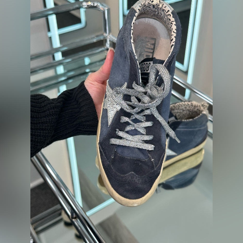 Golden Goose Sneakers - Picture 4 of 5